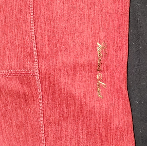 Victoria Secret Incredible 7/8 Leggings - Picture 2 of 5